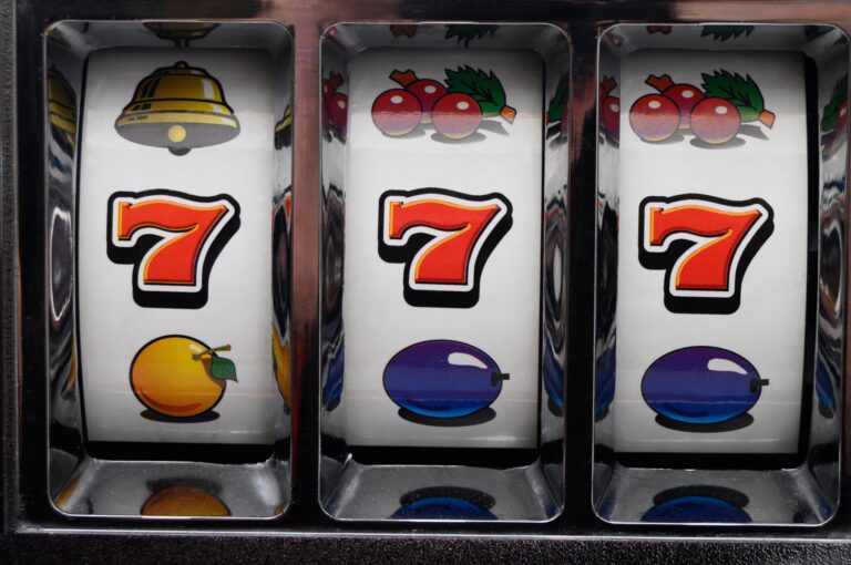 Slot Mitologi Mana Yang Memiliki Fitur Cascading Reels?